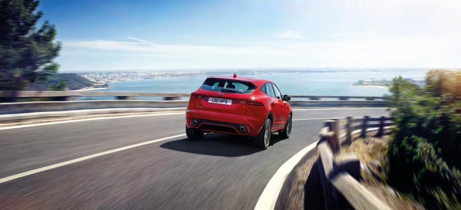  Jaguar E-Pace R-Dynamic First Edition 2017 года  (WW) (фото 25 из 49)